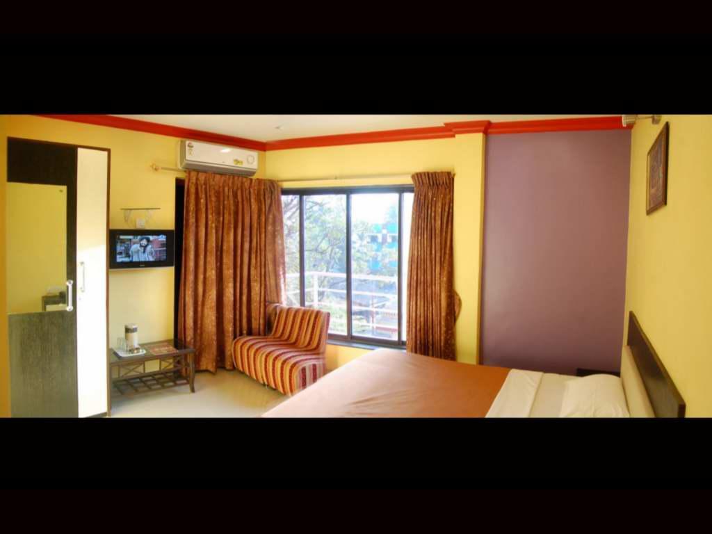 Bed and Breakfast On Point Plaza Муруд Экстерьер фото